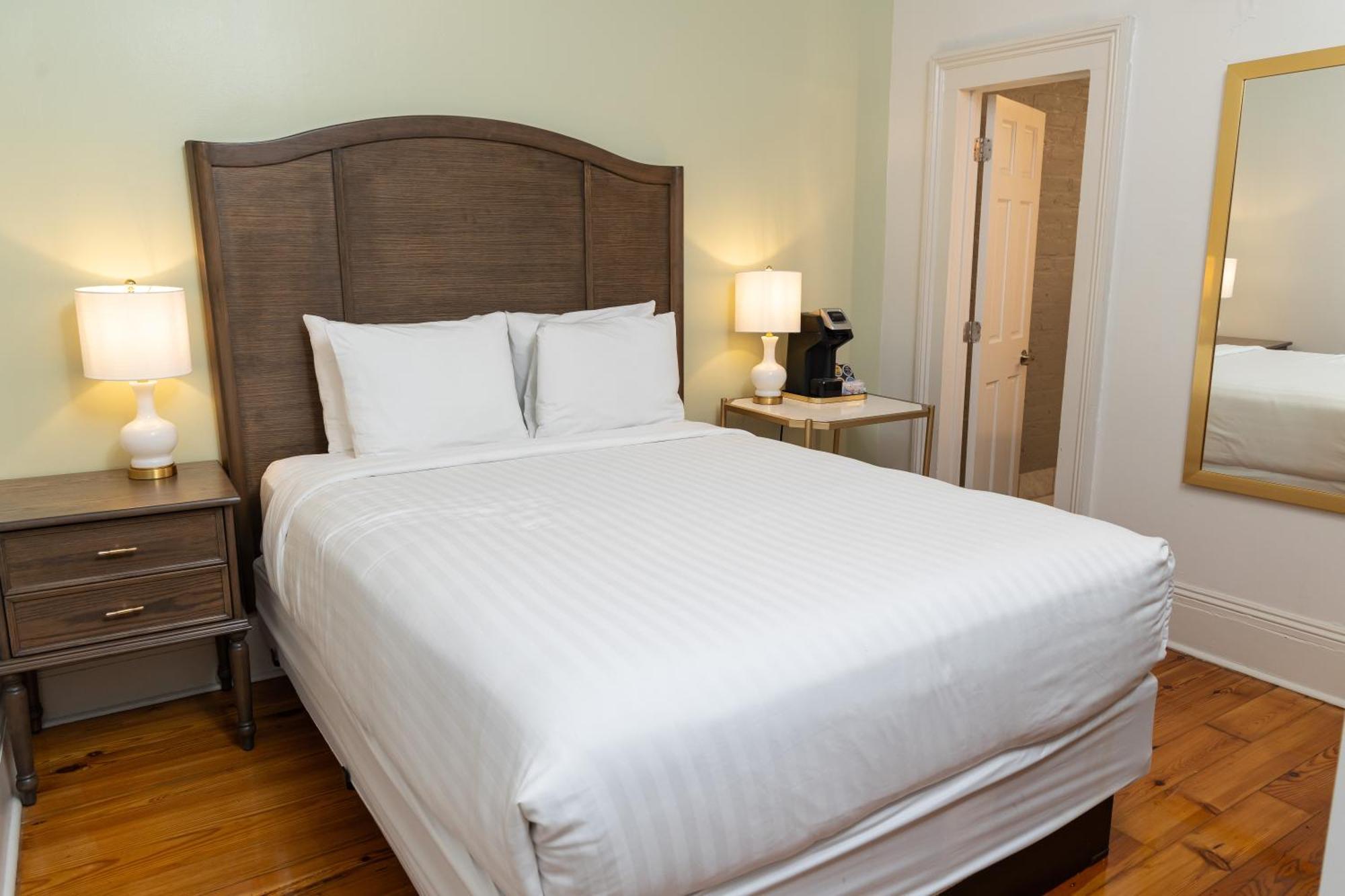 Inn On St. Peter, A French Quarter Guest Houses Property Nowy Orlean Zewnętrze zdjęcie